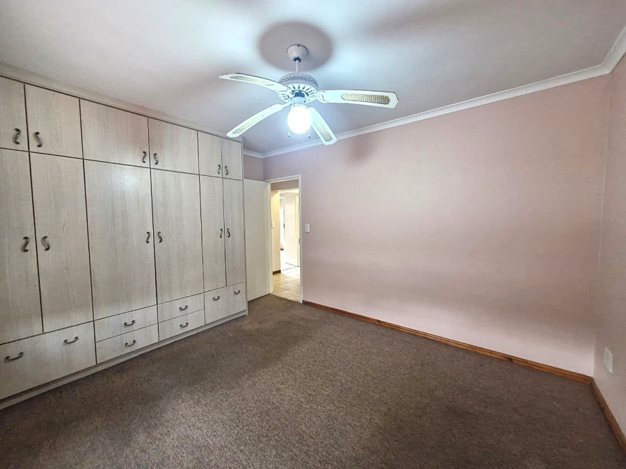 To Let 3 Bedroom Property for Rent in De Oude Spruit Western Cape